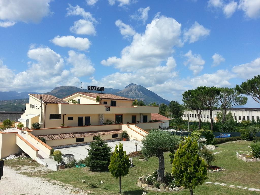 Hotel Vittoria Benevento Exterior foto